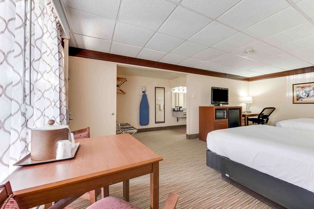 Standard Room, 2 Queen Beds, Non Smoking, Refrigerator & Microwave (Pet Friendly) | Desk, blackout drapes, iron/ironing board, free WiFi