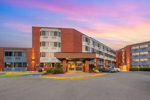 Exterior - Best Western Plus Ottawa City Centre (Ottawa)