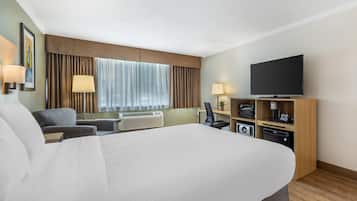 Habitación estándar, 1 cama de matrimonio, no fumadores, frigorífico y microondas | Ropa de cama hipoalergénica, caja fuerte, escritorio
