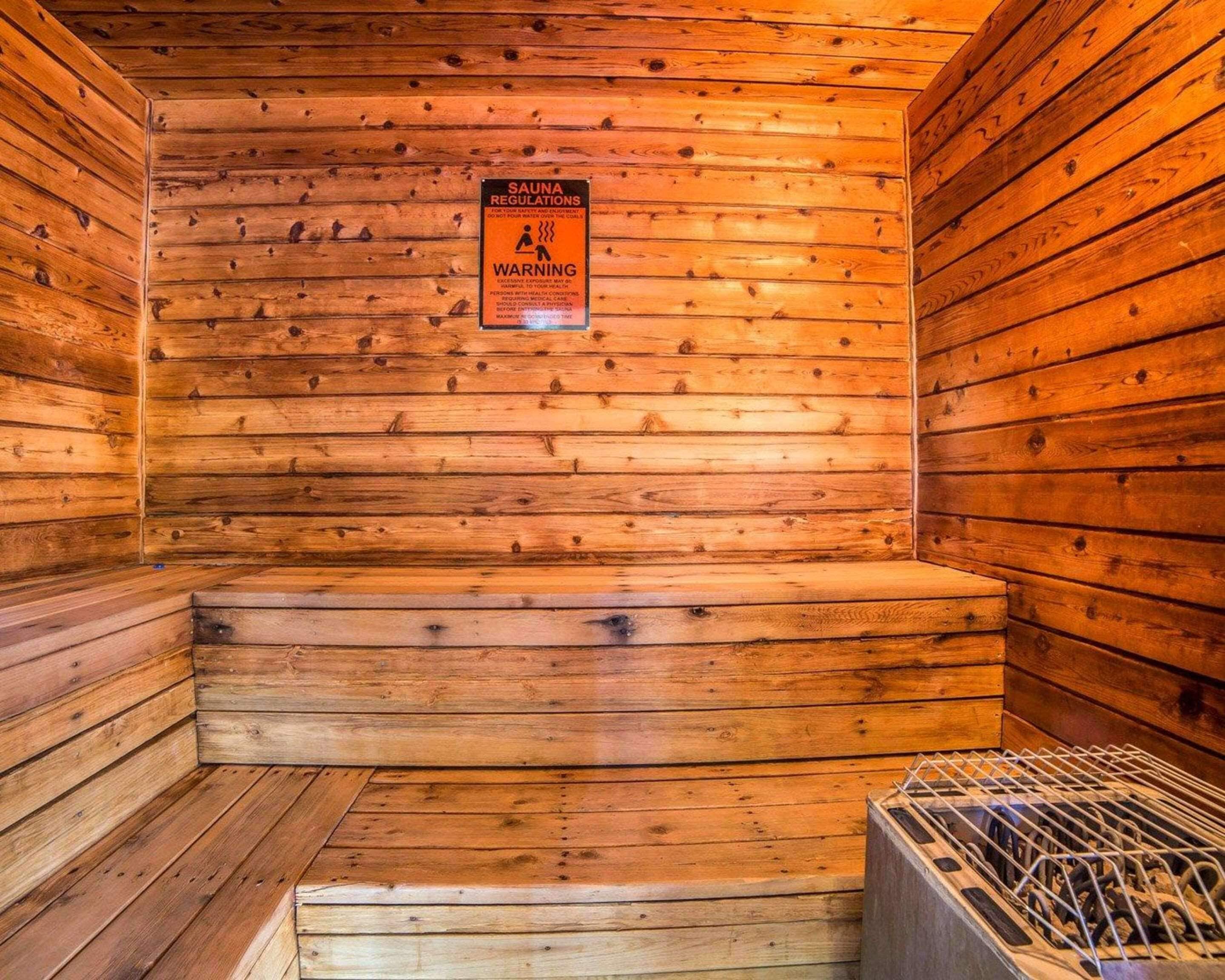 indoor pool, pool loungers