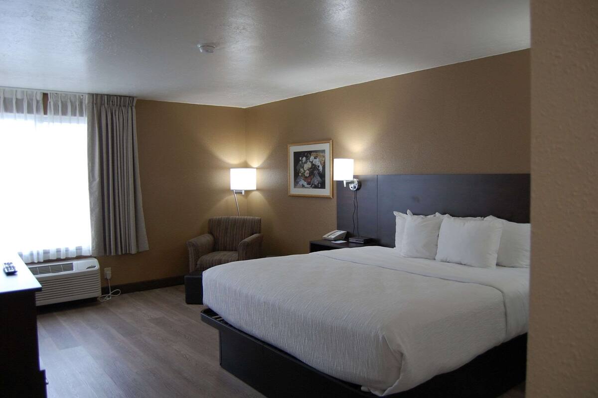 In-room safe, desk, laptop workspace, iron/ironing board