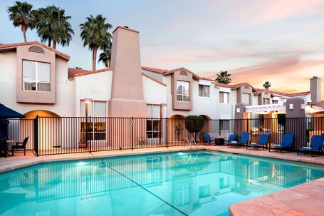 Sonesta ES Suites Scottsdale Paradise Valley - Image 4