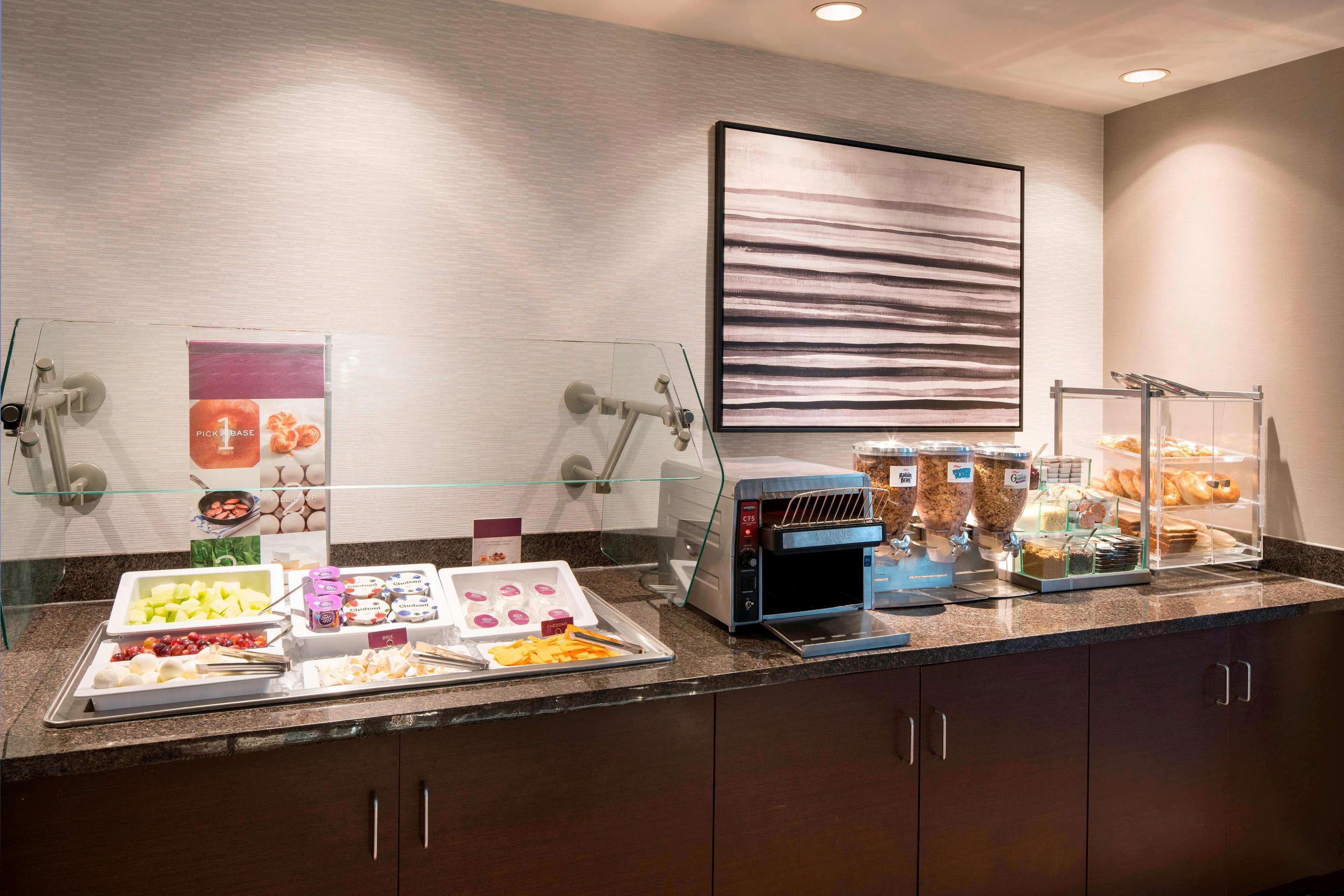 Esmorzar diari d'estil bufet gratuït 