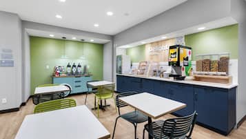 Free daily continental breakfast