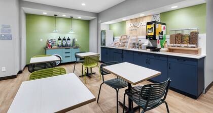 Spark by Hilton Abingdon I-81 near Fairgrounds