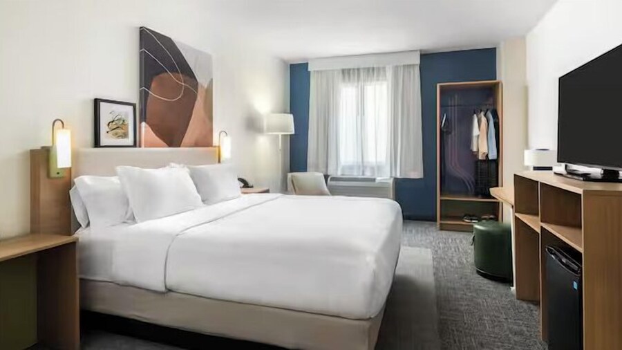 Spark by Hilton Abingdon I-81 near Fairgrounds