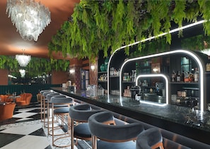 Bar (in der Unterkunft)