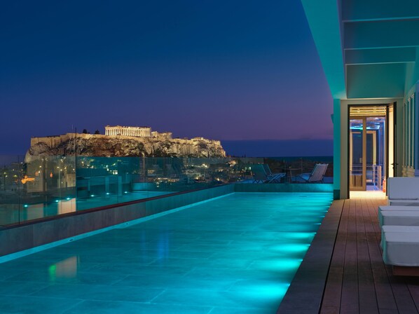 Indoor pool, outdoor pool