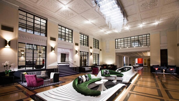 Siddeområde i lobbyen