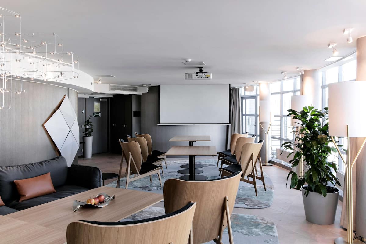 Presidential Suite | In-room dining