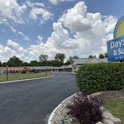 Hotels Near Ironwood Golf Course, Wauseon from $63 - Cheap Hotel Deals |  Travelocity