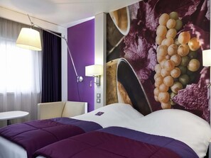 Ropa de cama de alta calidad y minibar 
