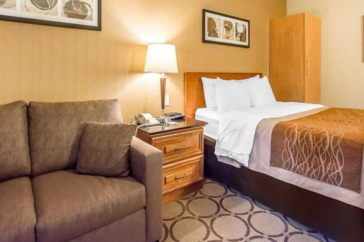 Premium bedding, pillowtop beds, desk, blackout drapes