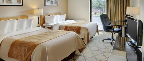 Ropa de cama de alta calidad, colchones con pillow-top y escritorio