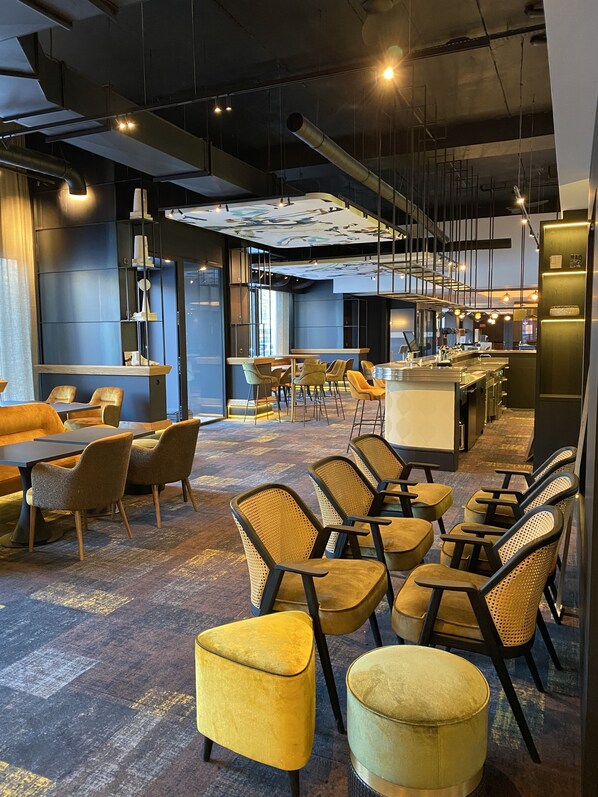 Daily buffet breakfast (EUR 18.90 per person) - Mercure Metz Centre (Metz)