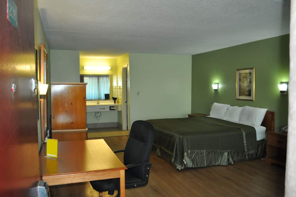 Desk, iron/ironing board, cribs/infant beds, free WiFi