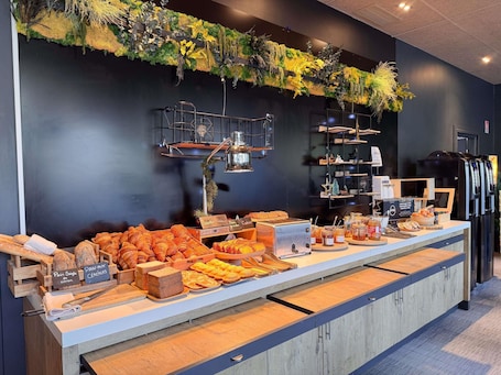 Daily buffet breakfast for a fee. ibis Ales Centre Ville Hotel