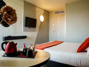 1 bedroom, desk, soundproofing, iron/ironing board