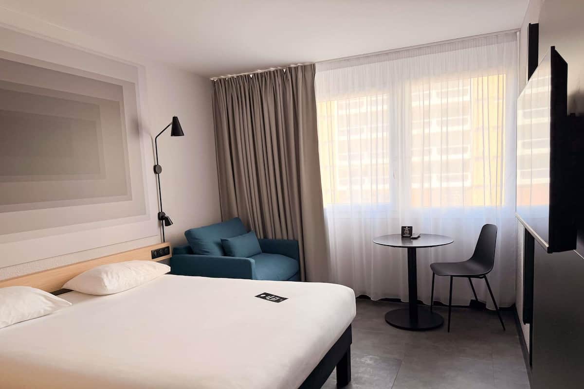 Habitación estándar, varias camas | 1 habitación, escritorio y insonorización