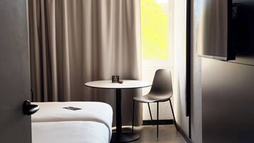 Standard Room, 2 Single Beds