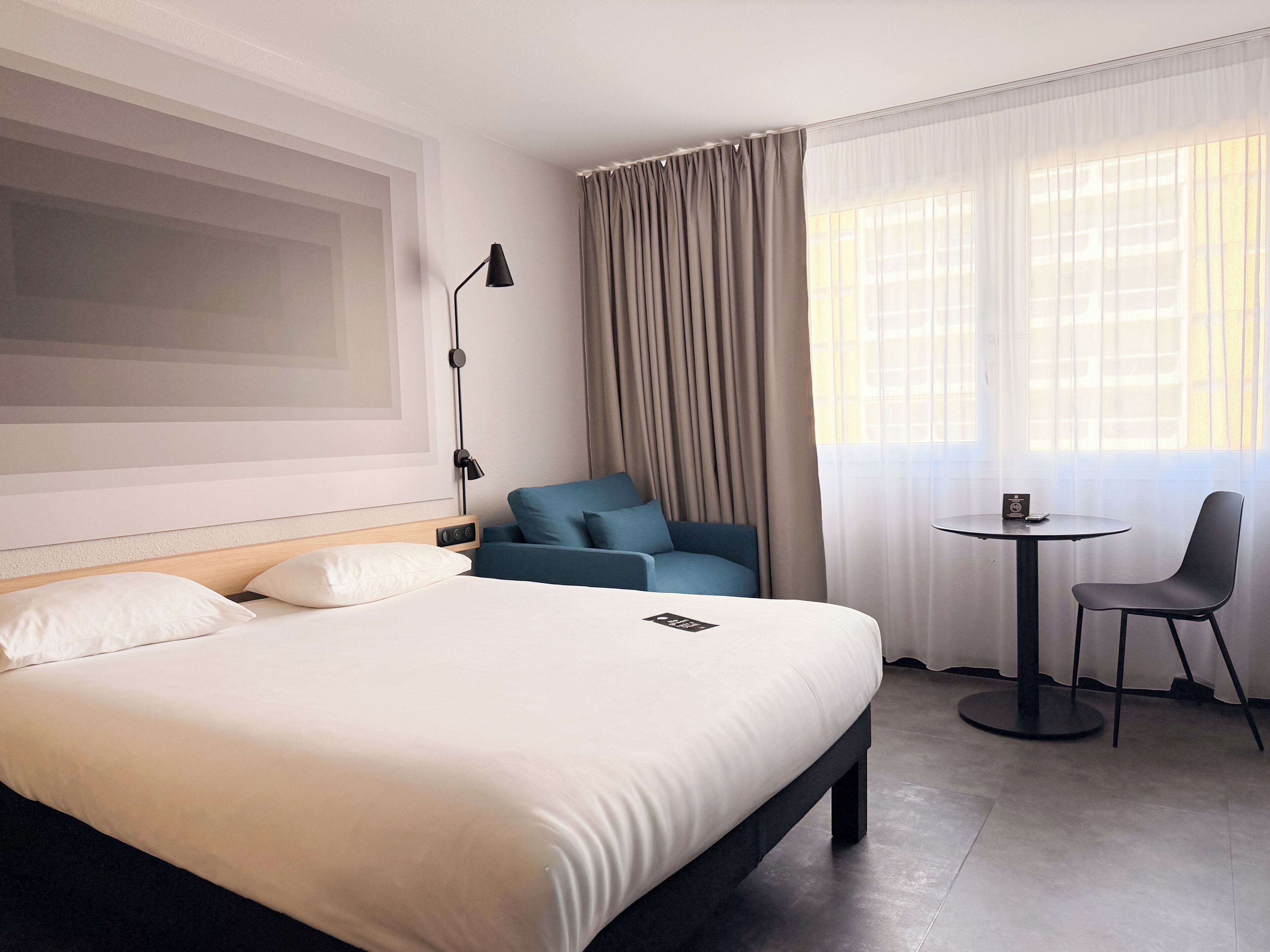 스탠다드룸, 침대(여러 개) | 1 개의 침실, 책상, 방음 설비, 다리미/다리미판