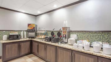 Free daily continental breakfast