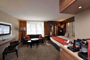 1 Schlafzimmer, hochwertige Bettwaren, Minibar, Zimmersafe