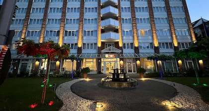 Best Western Plus Delta Park Hotel
