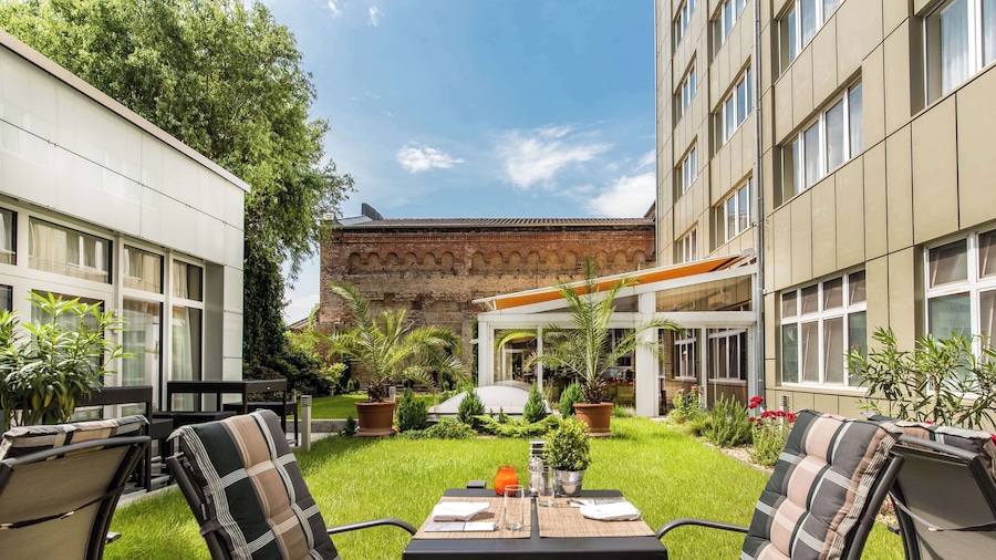Best Western Plus Delta Park Hotel
