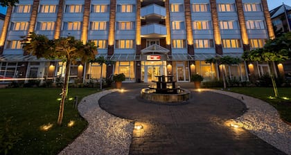 Best Western Plus Delta Park Hotel