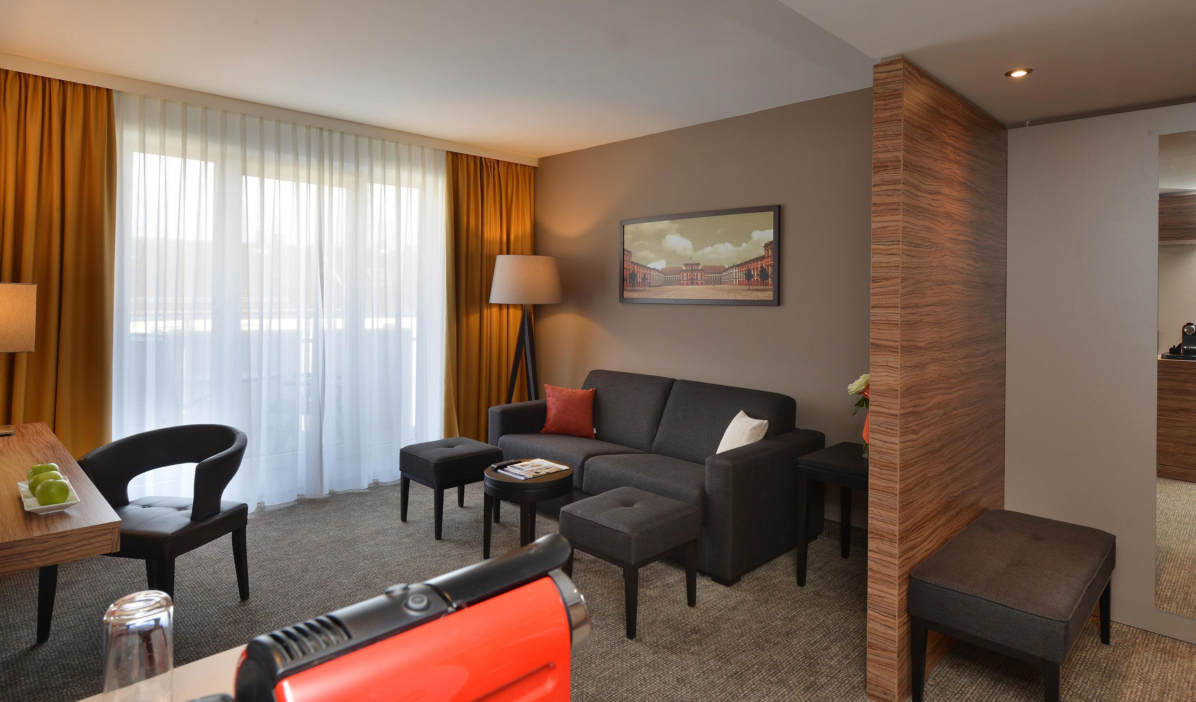 1 bedroom, premium bedding, minibar, in-room safe