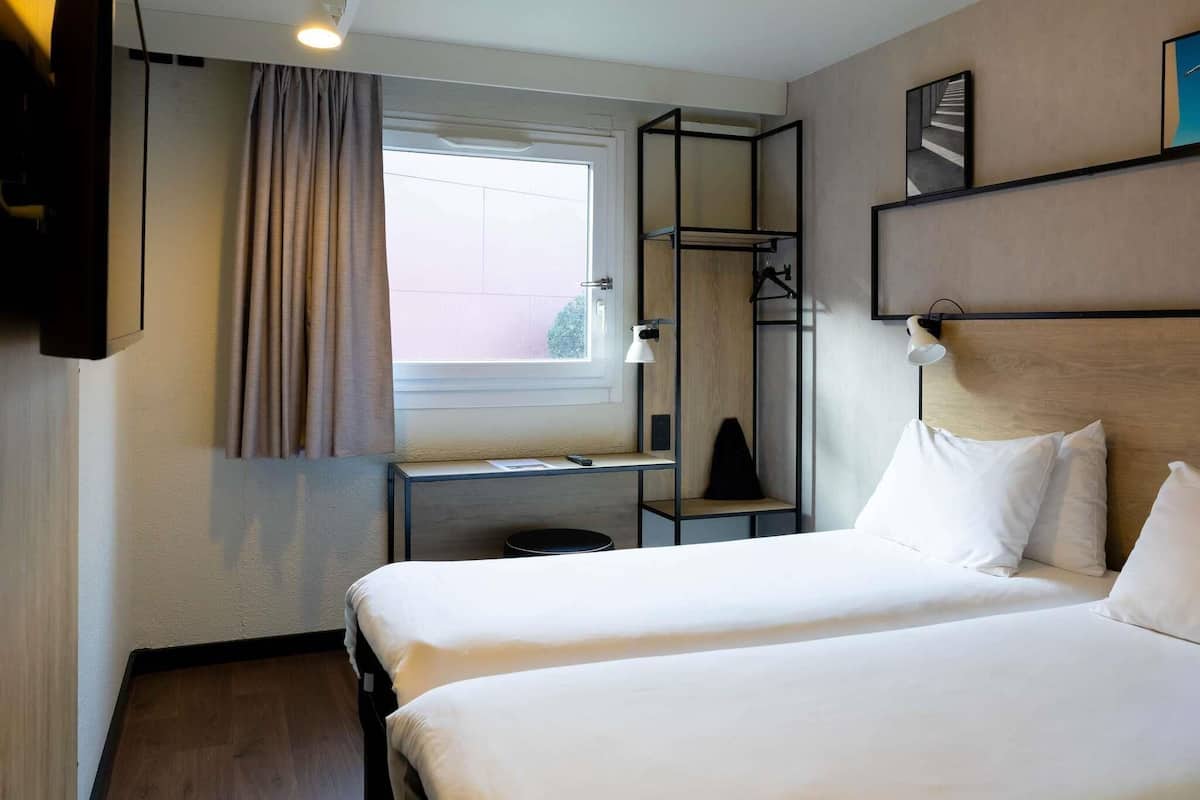 Superior Room, 2 Twin Beds | Desk, blackout drapes, soundproofing, iron/ironing board