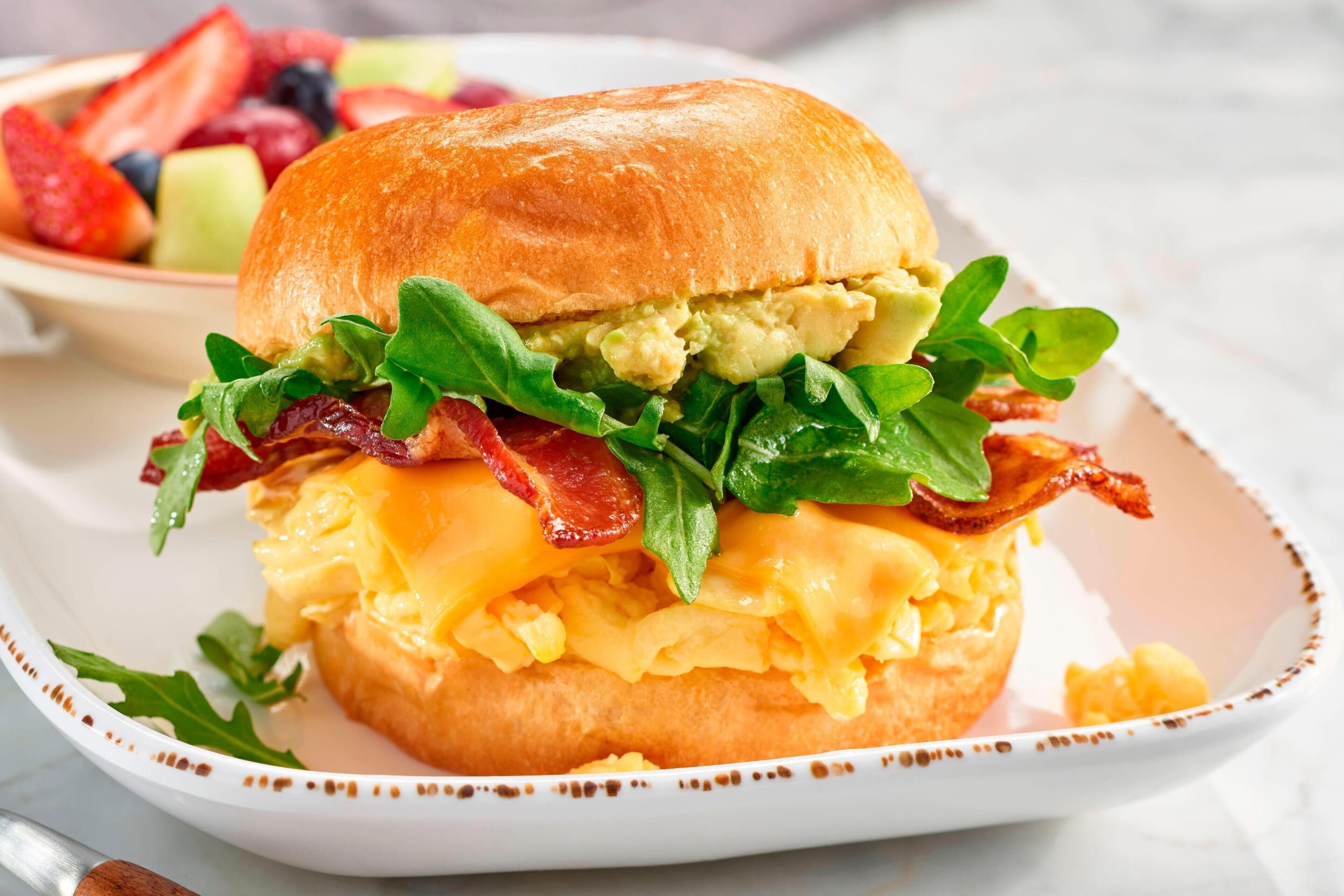 daily cooked-to-order breakfast (usd 9.95 per person)