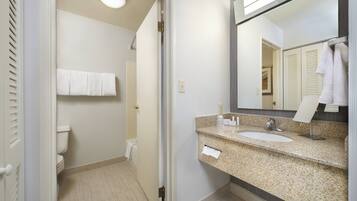 Combined shower/tub, eco-friendly toiletries, hair dryer, towels