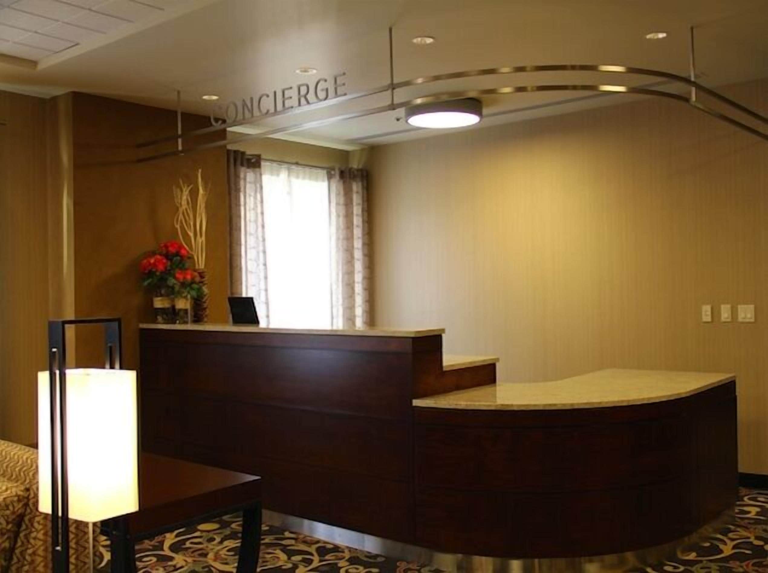 concierge desk