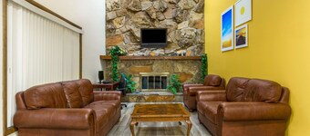 Days Inn by Wyndham Delta