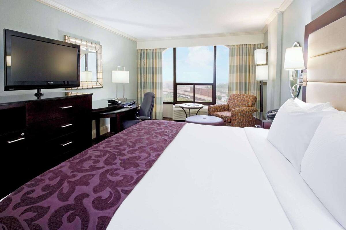 Premium bedding, down comforters, pillowtop beds, in-room safe