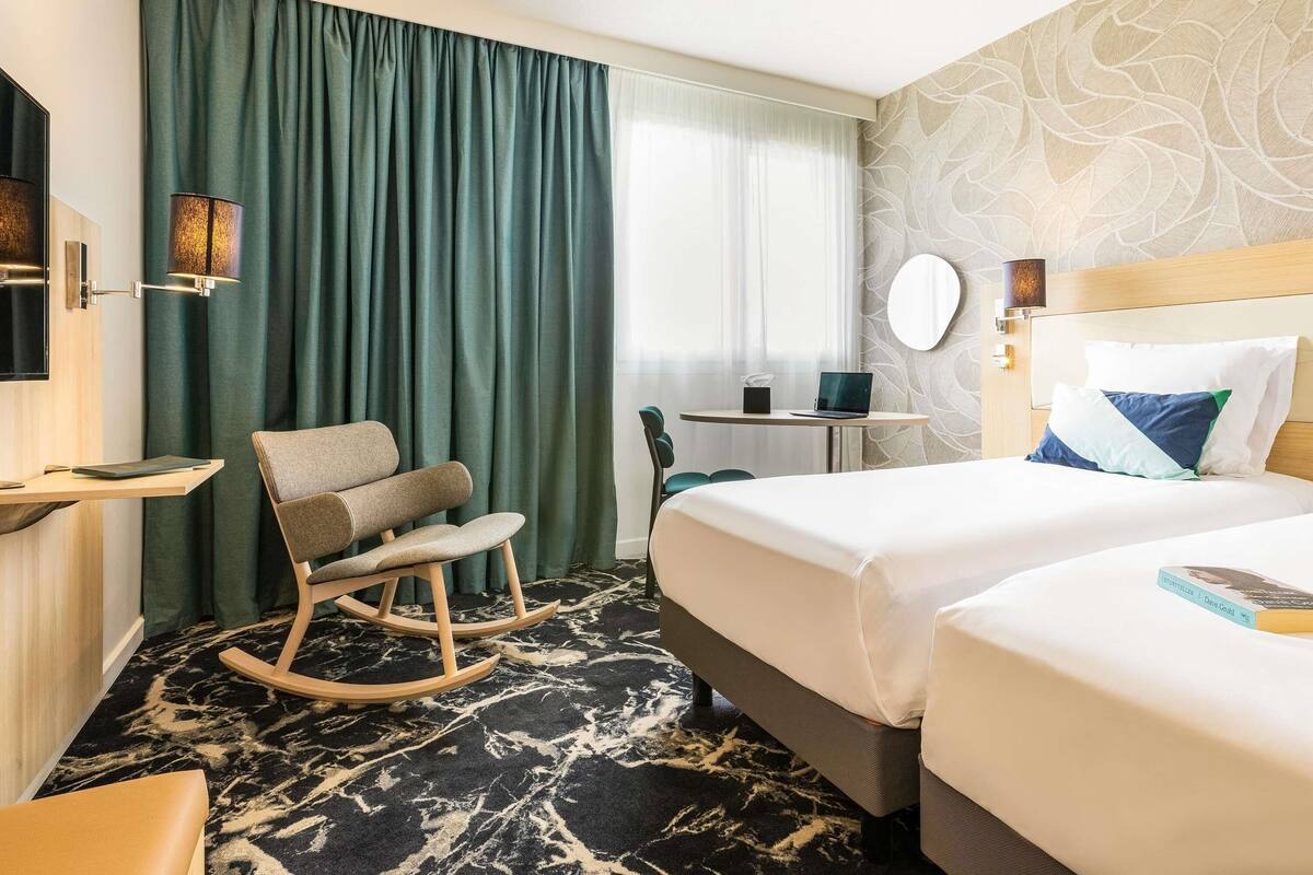 Superior Room, 2 Single Beds, Park View