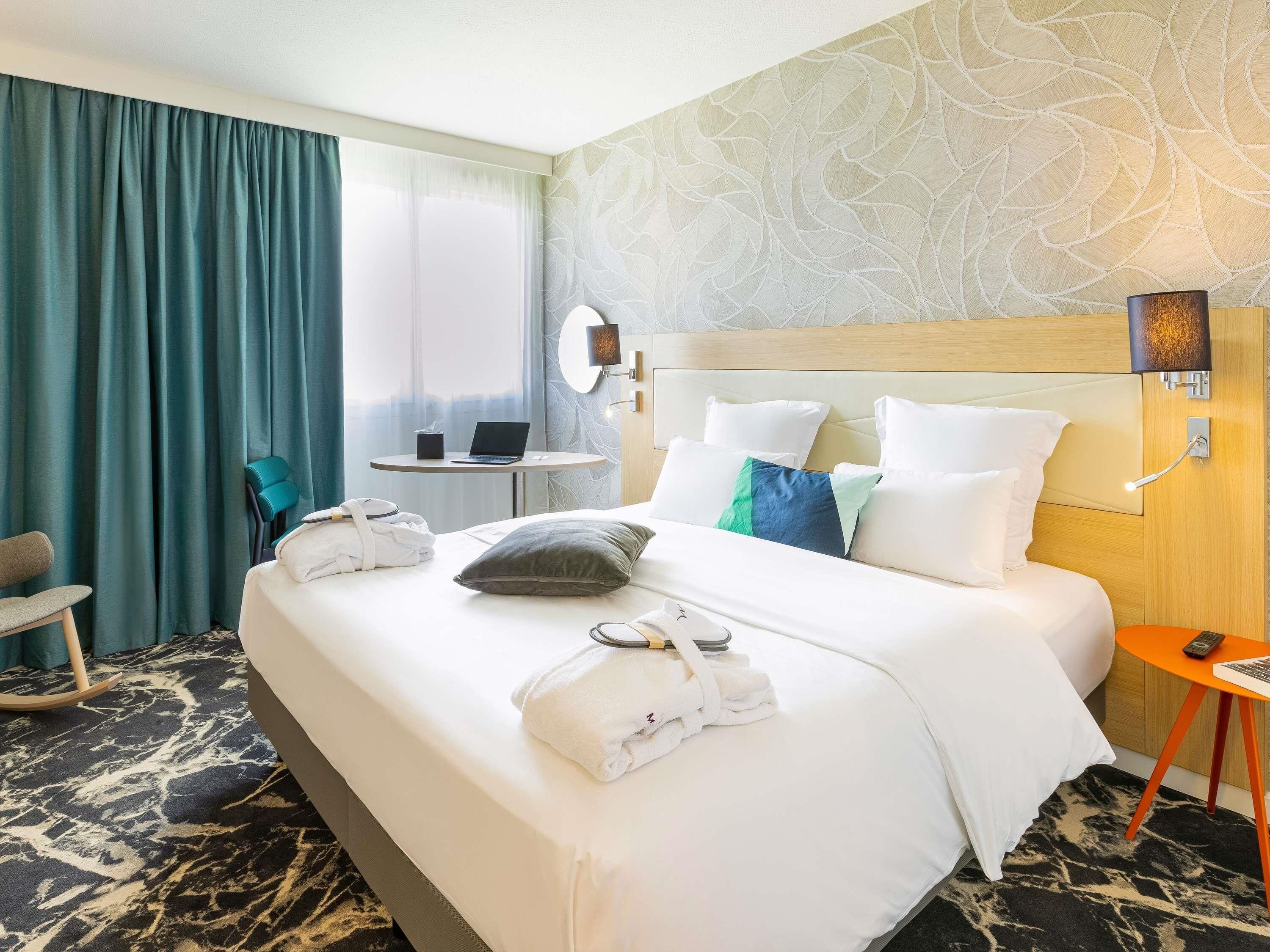 Deluxe Room, 1 Double Bed, Park View