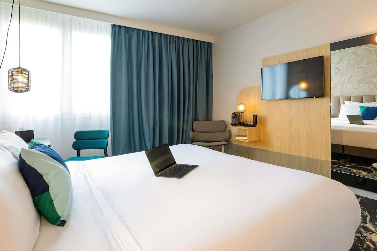 Deluxe Room, 1 Double Bed, Park View