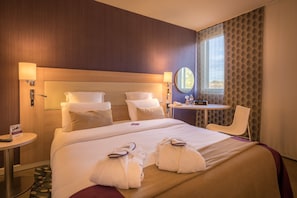Deluxe Room, 1 Double Bed, Park View