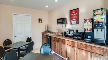 Free daily continental breakfast