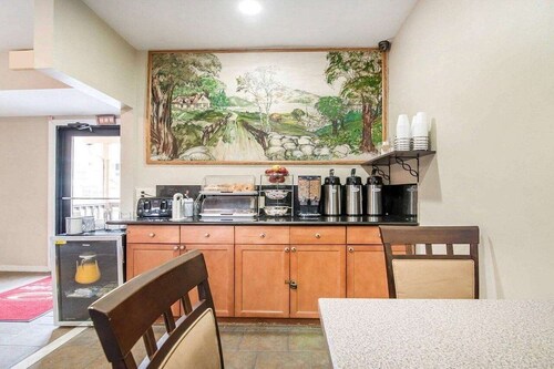 Econo Lodge New Paltz