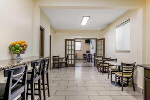 Free daily on-the-go breakfast - Days Inn by Wyndham Cortez (Cortez)