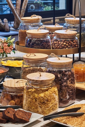 Morgenmadsbuffet hver dag (20.5 EUR pr. person)
