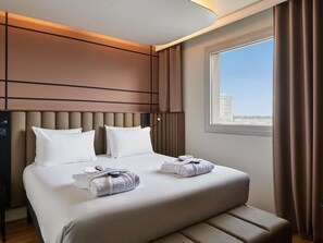 Privilege, Room, 1 Double Bed | In-room safe, desk, blackout curtains, soundproofing - Mercure Paris Nanterre (Nanterre)