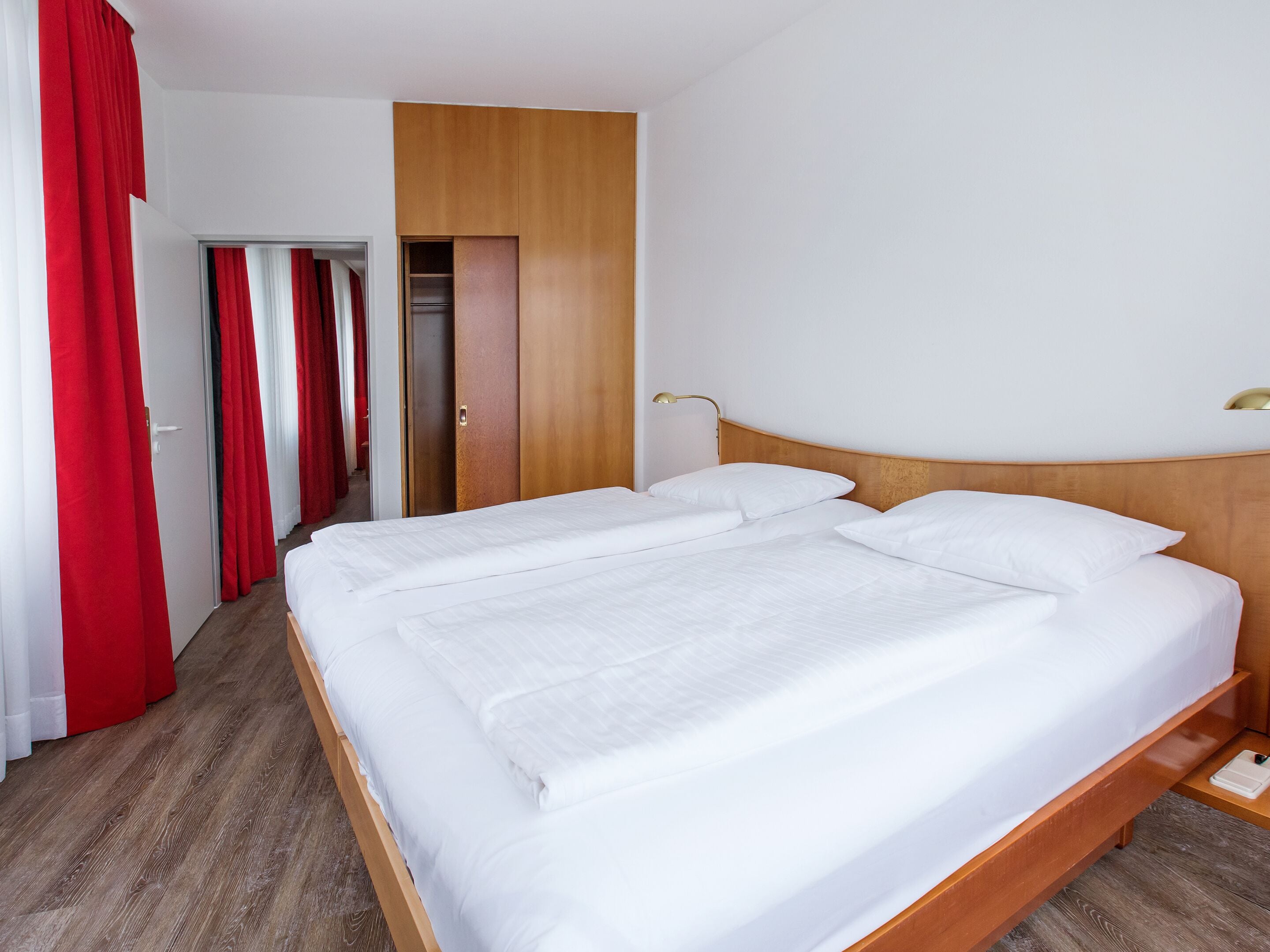 junior suite | free minibar items, in-room safe, desk, blackout curtains