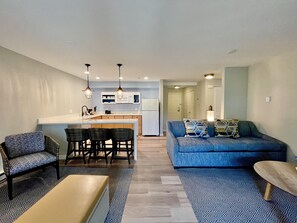 Flat-screen TV, pay films