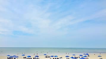 Private beach, sun-loungers, beach umbrellas, beach towels