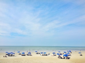 Private beach, sun-loungers, beach umbrellas, beach towels